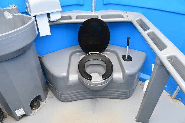 Portable Toilet Options We Offer in Highgrove, CA