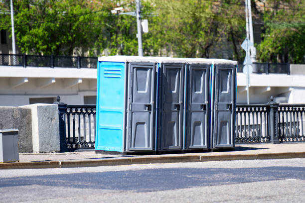 Portable Toilet Options We Offer in Highgrove, CA